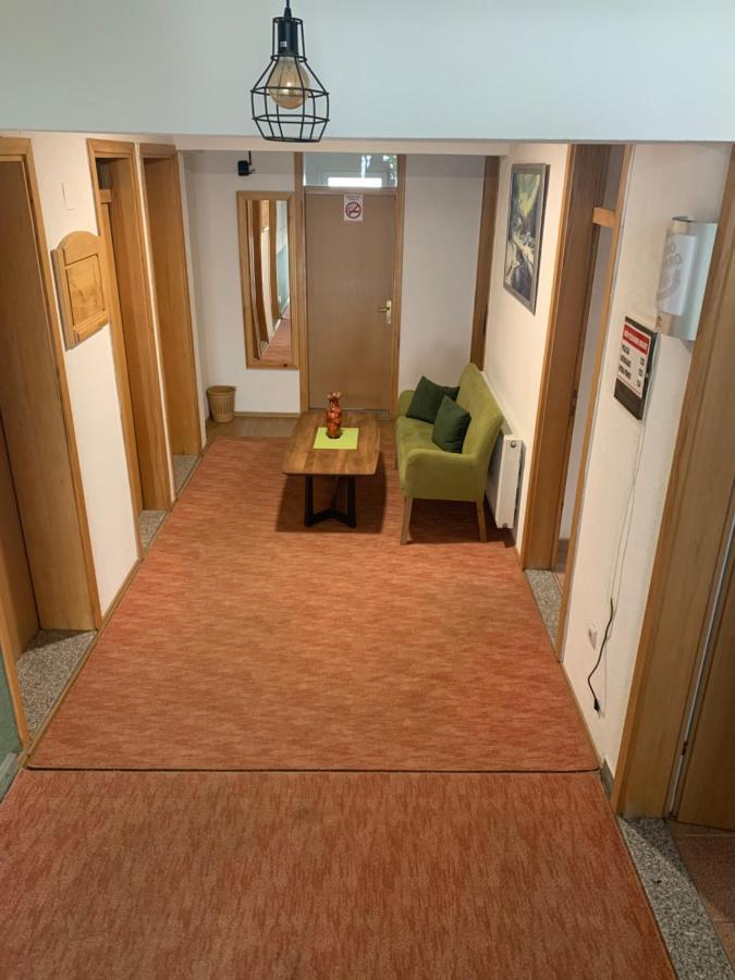 Restoran&Motel And Apartmants Lovacka Prica Tesanj Екстериор снимка