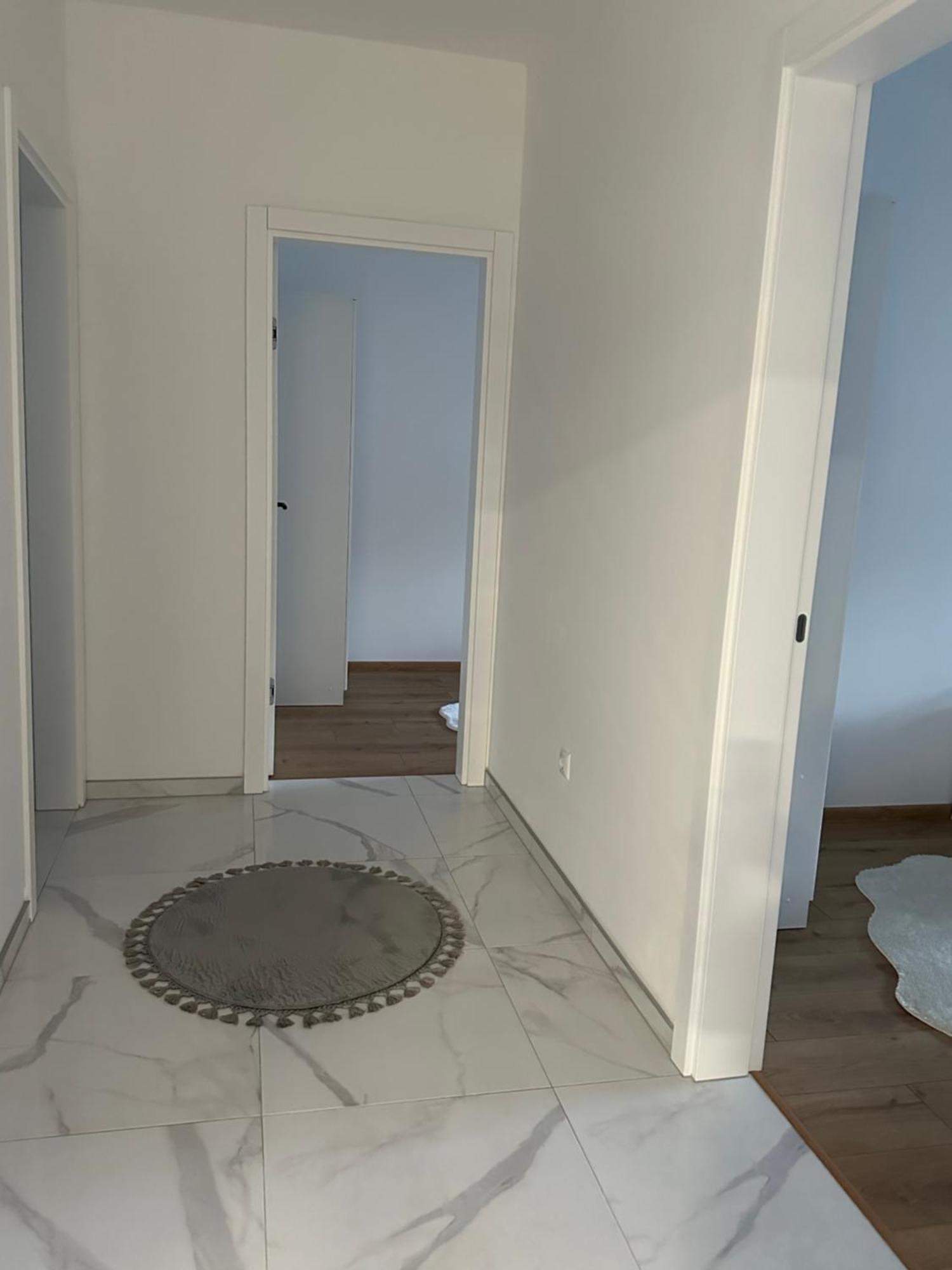 Restoran&Motel And Apartmants Lovacka Prica Tesanj Екстериор снимка
