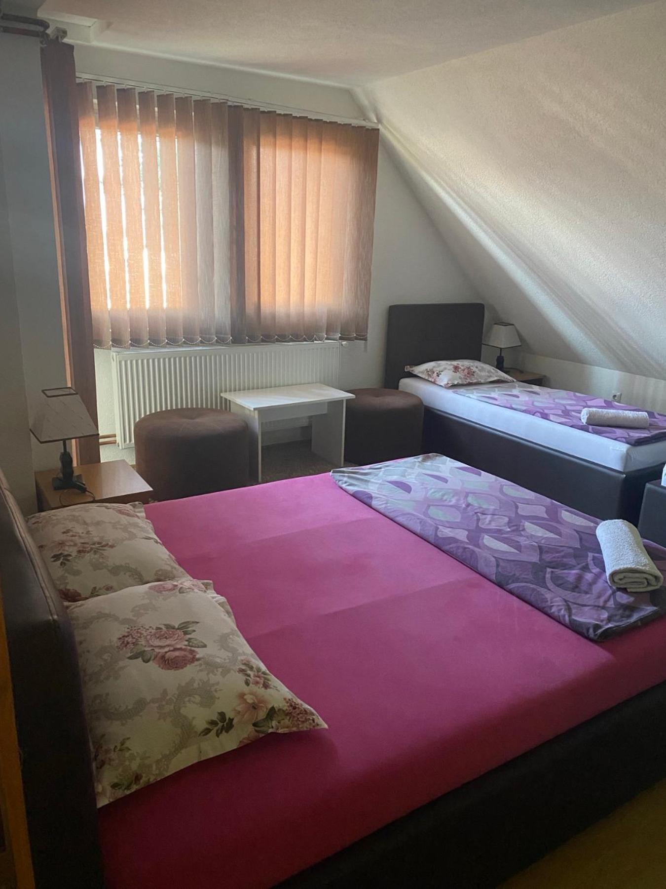 Restoran&Motel And Apartmants Lovacka Prica Tesanj Екстериор снимка