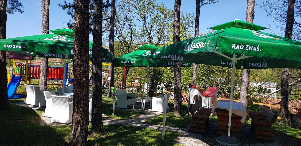 Restoran&Motel And Apartmants Lovacka Prica Tesanj Екстериор снимка