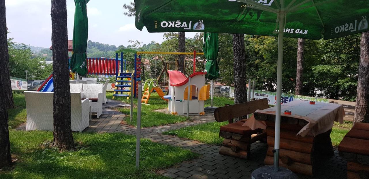 Restoran&Motel And Apartmants Lovacka Prica Tesanj Екстериор снимка