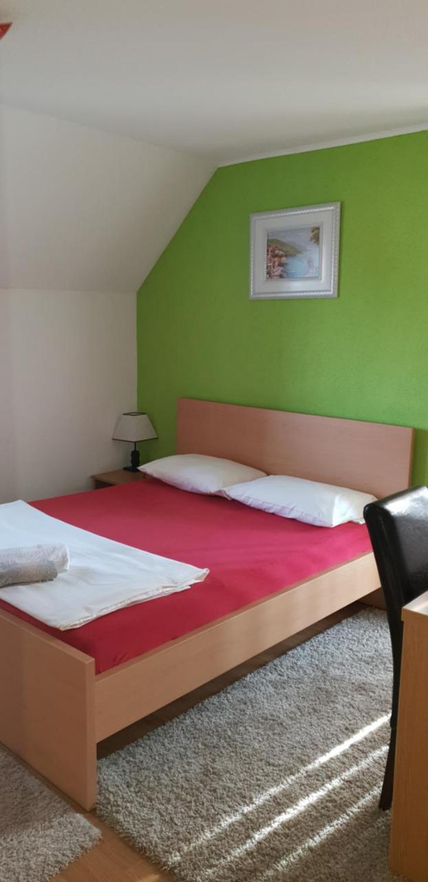 Restoran&Motel And Apartmants Lovacka Prica Tesanj Екстериор снимка