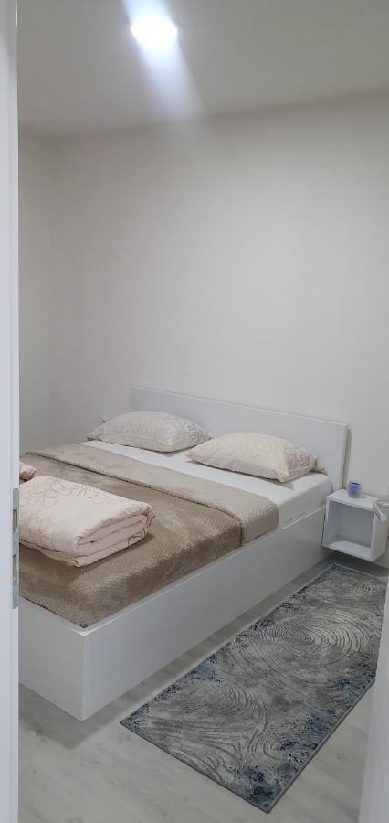 Restoran&Motel And Apartmants Lovacka Prica Tesanj Екстериор снимка